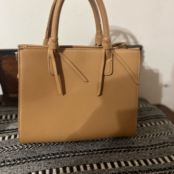 Handbag - Picture 8 of 8